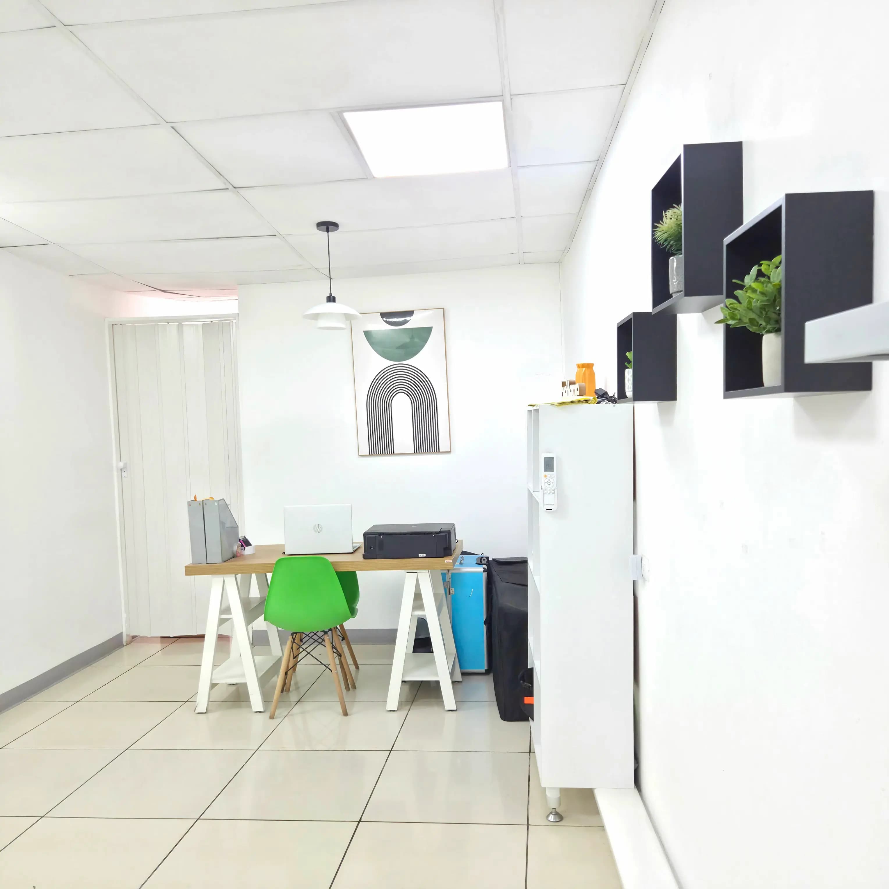 Área administrativa de la sucursal Santa Ana