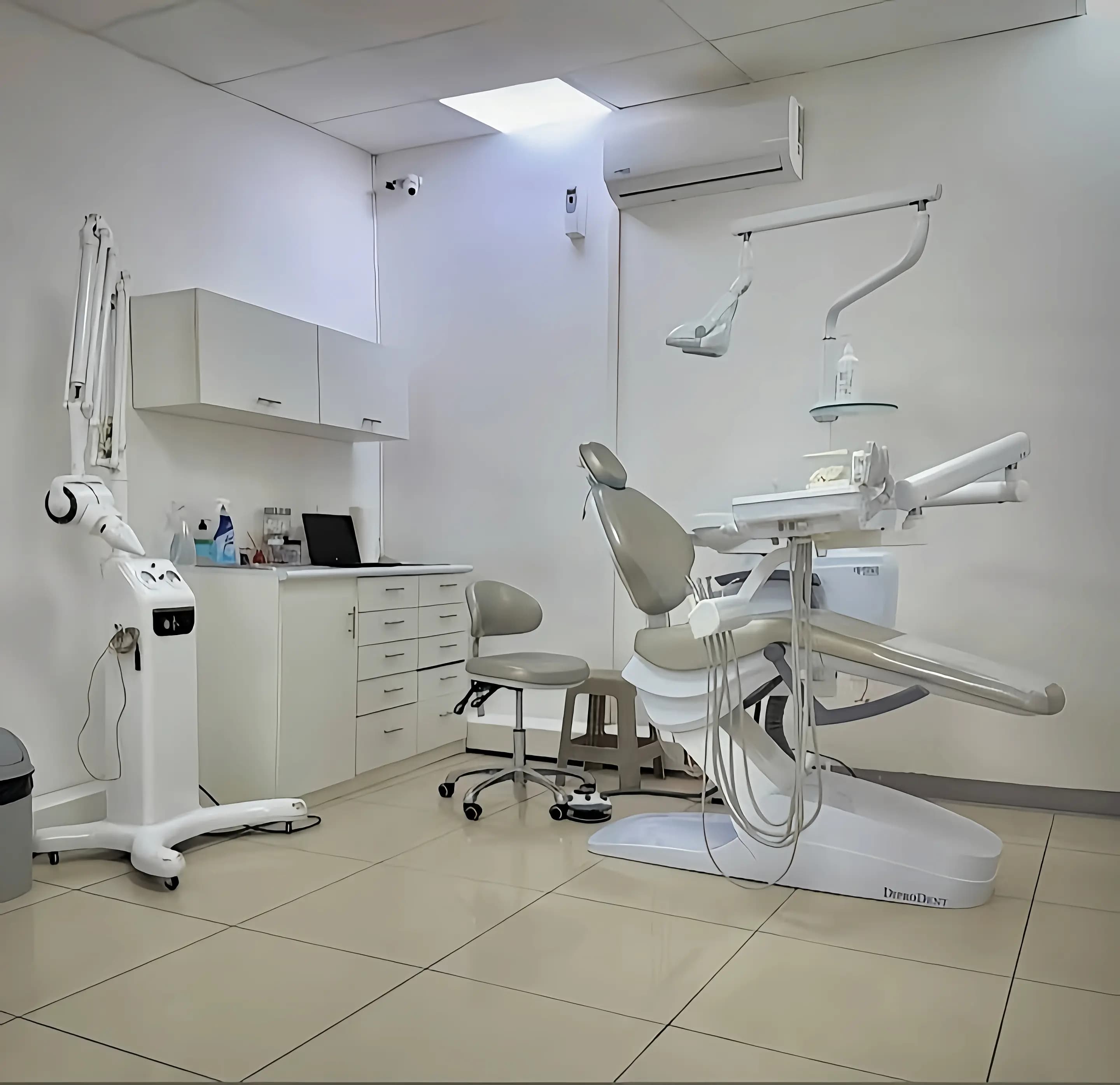 Consultorio con unidad dental de la sucursal Santa Ana